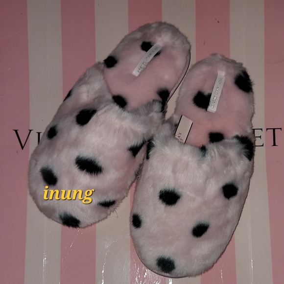 Victoria Secret Plush Slide size Medium NWT - Picture 6 of 7